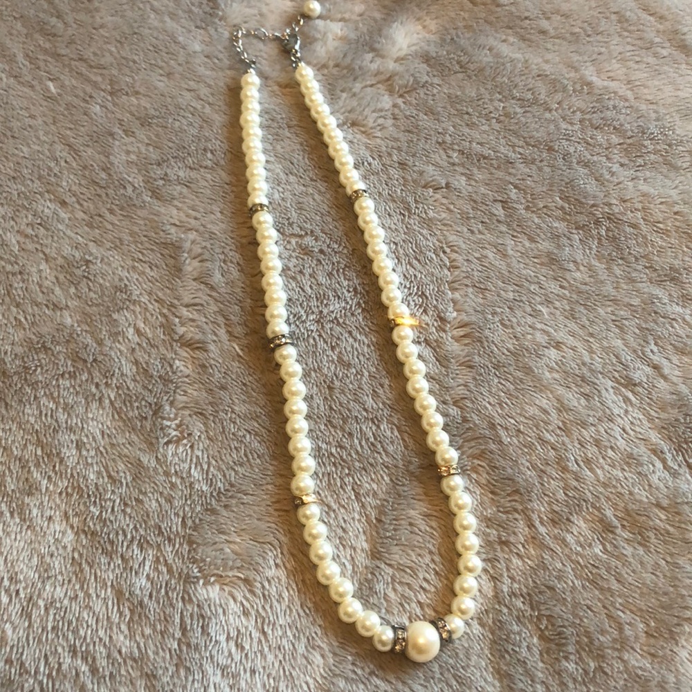 Pearl and Jewel necklace